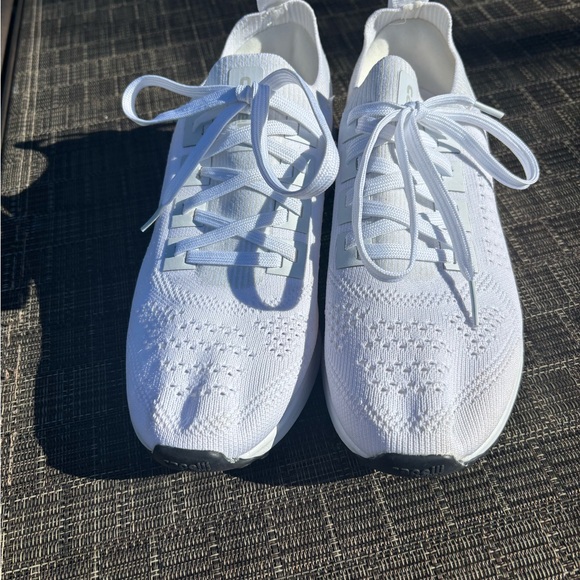 Capelli of New York Bright White Sneakers - Picture 4 of 7